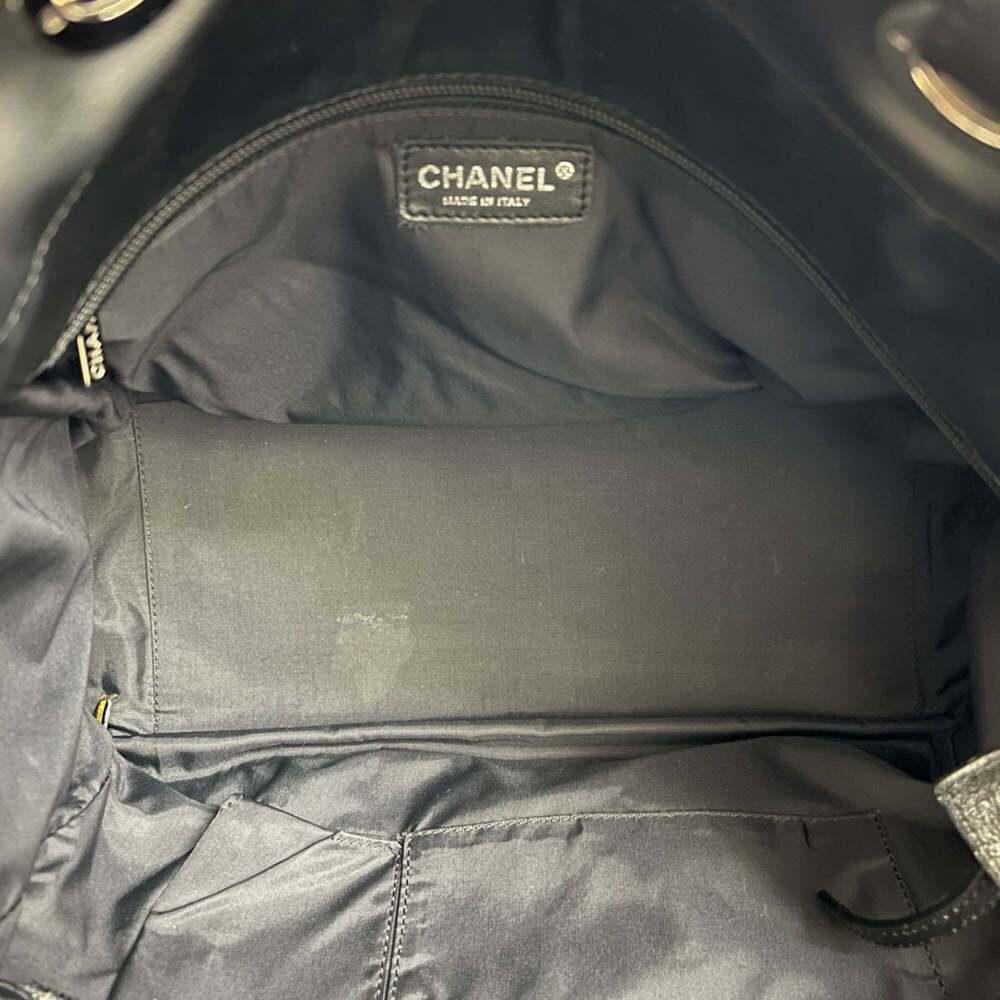 CHANEL Black Leather Tote Bag - Picture 9 of 10